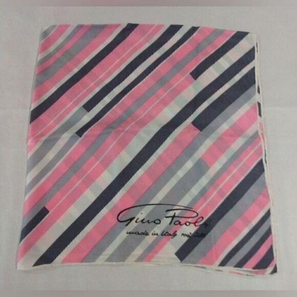 Gino Paoli 💯 Silk Scarf Italy Square EUC Rolled Hem Vintage - Picture 9 of 10